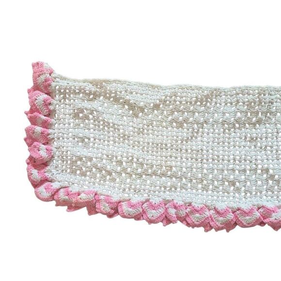 Crochet, Vintage White & Pink Ruffle 17" x 6" - Picture 3 of 5